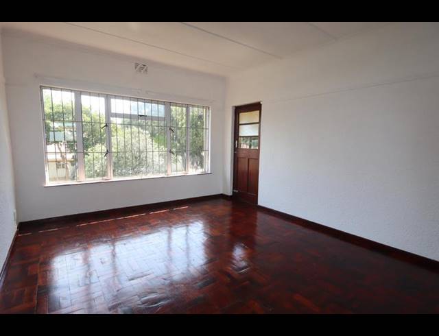 2 BEDROOM PROPERTY TO RENT IN LANSDOWNE